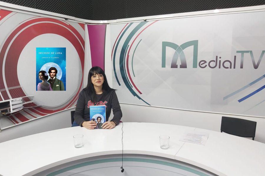Entrevista en Medial TV presentando mi novela HECHIZO DE LUNA.
